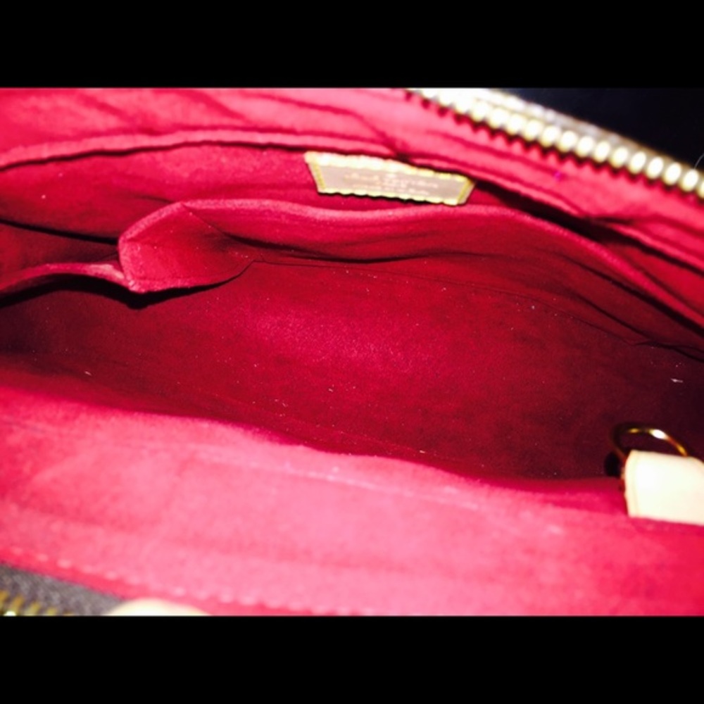👜AUTHENTIC VIVA CITE LOUIS VUITTON👜 - Picture 5 of 17